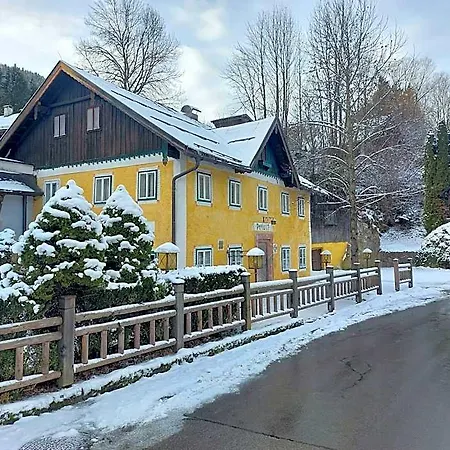 & Restaurant Voglauerhof*** 3*