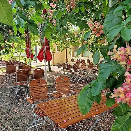 & Restaurant Voglauerhof*** 3*
