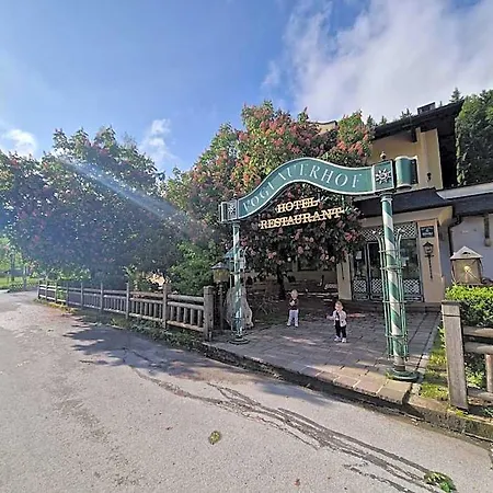 & Restaurant Voglauerhof*** 3*